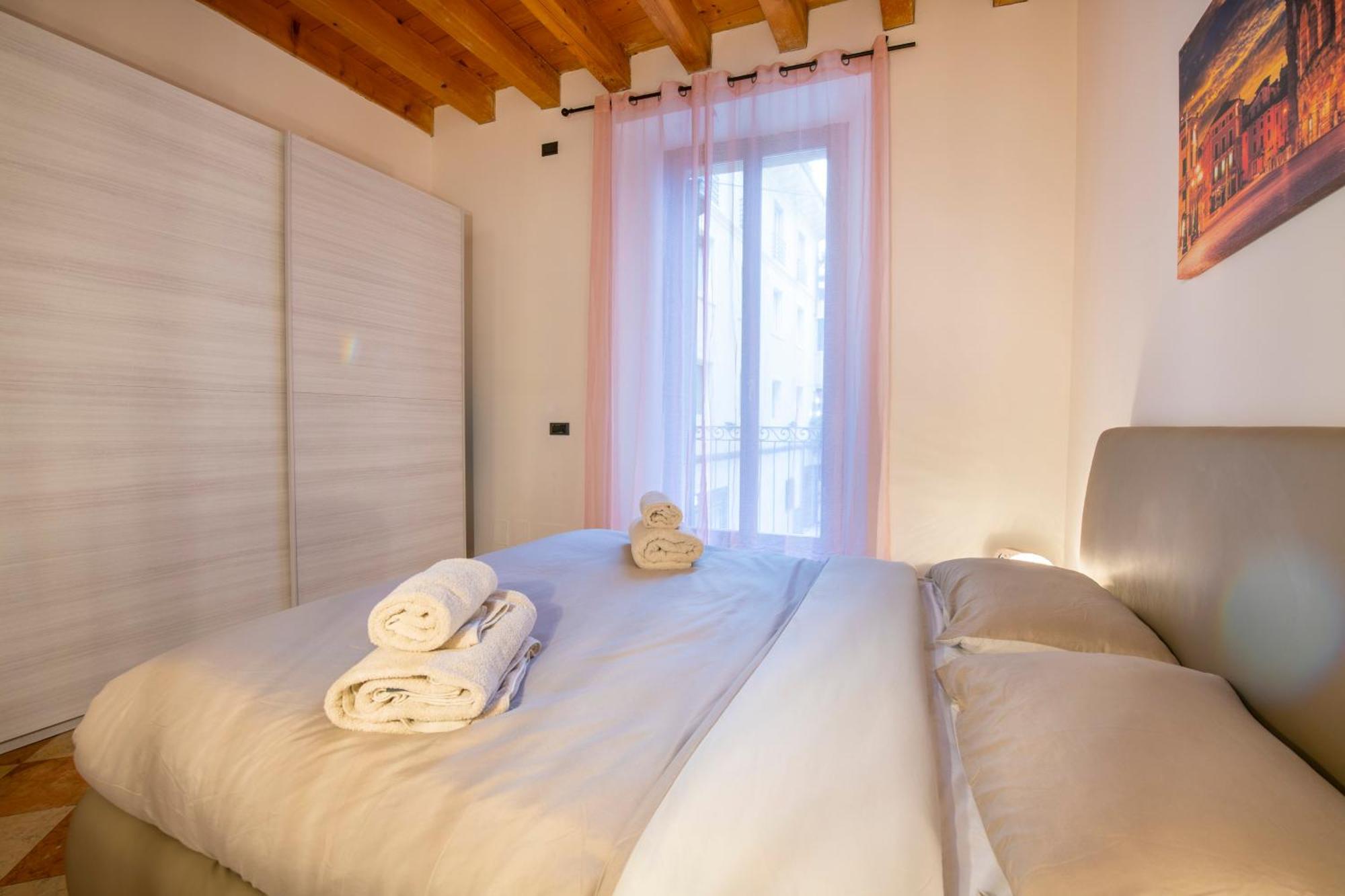 Arena Suite Mazzini เวโรนา ภายนอก รูปภาพ