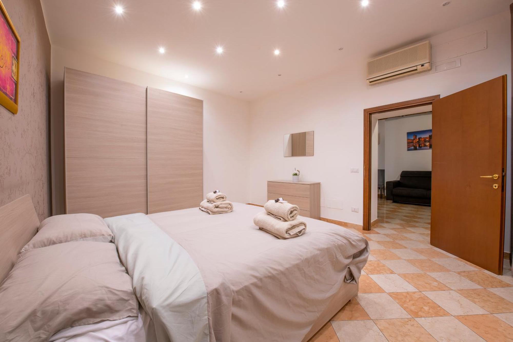 Arena Suite Mazzini เวโรนา ภายนอก รูปภาพ