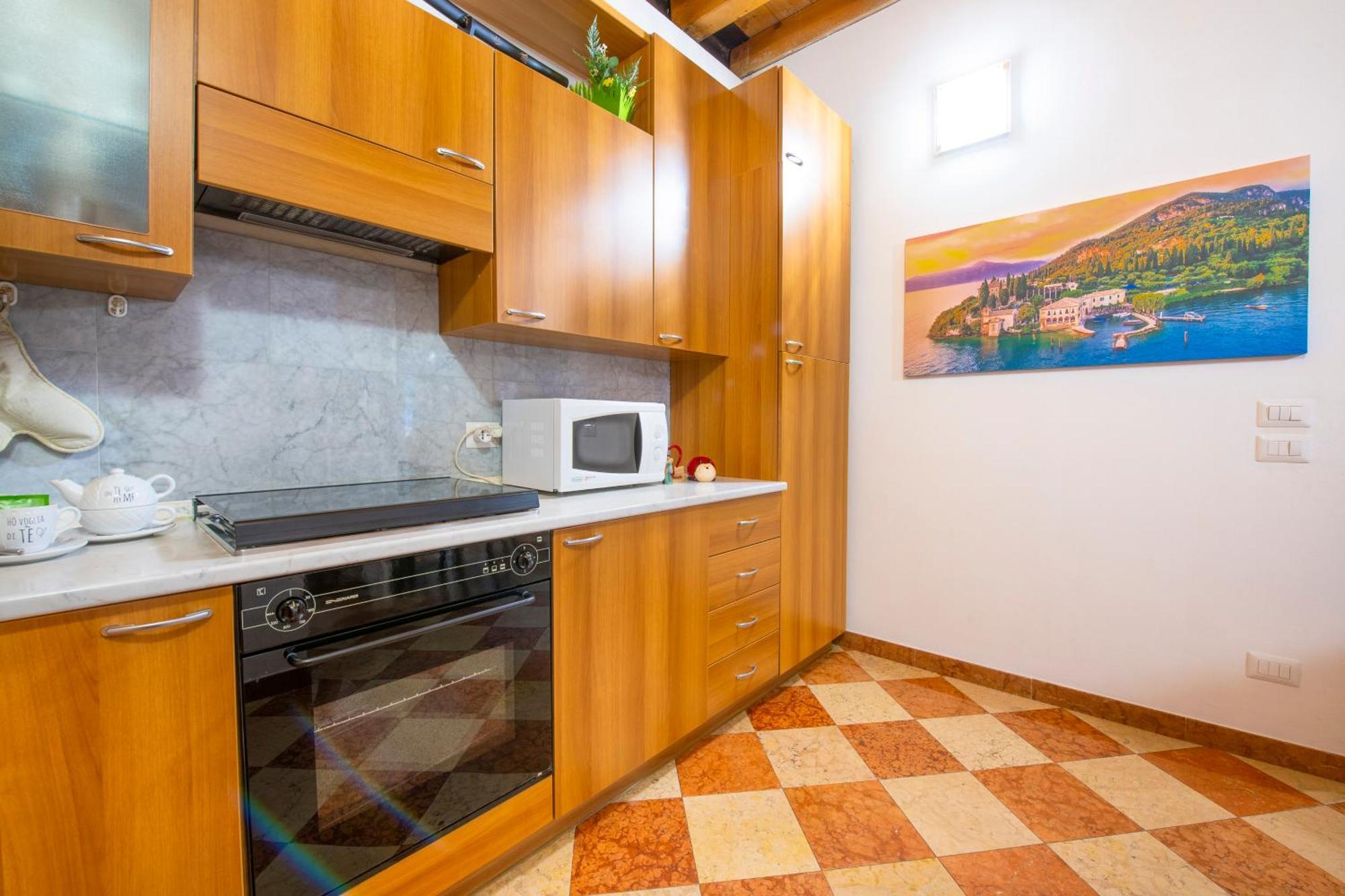 Arena Suite Mazzini เวโรนา ภายนอก รูปภาพ
